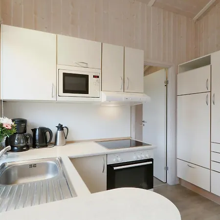 Holiday home Frische Brise 20 - Dorf 3 *
